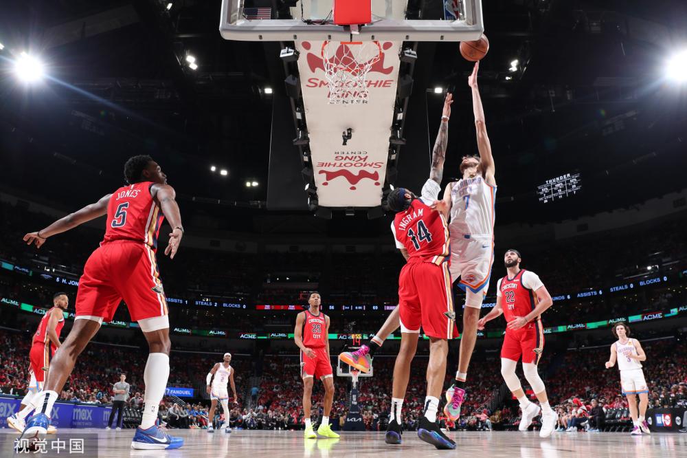 台上获得更 台上获得更